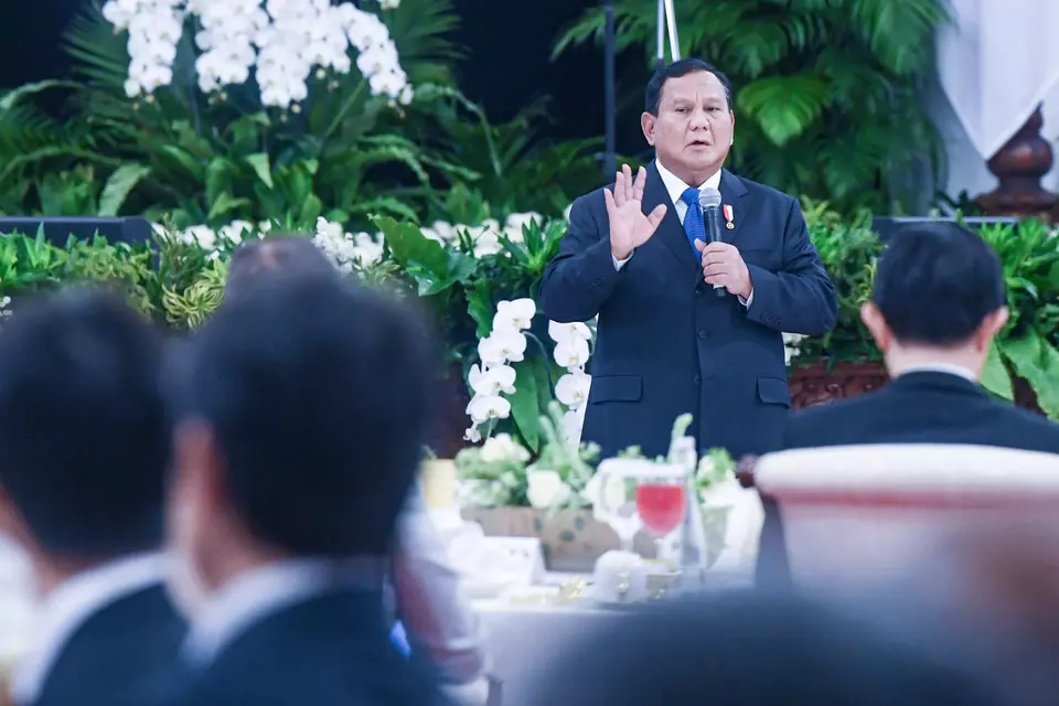 President Prabowo Subianto delivers remarks during a meeting with the Japan-Indonesia Association (JAPINDA) delegation at the State Palace in Jakarta, Friday, Dec. 6, 2024. The discussion covered investment, irrigation, land management, and strategic energy projects. (ANTARA PHOTO/Muhammad Adimaja).