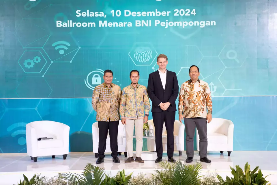 (From left to right) Chief Economist BNI Leo Putera Rinaldy, Coordinating Ministry for Economic Affairs policy analyst Bayu Anggara Silvatika, Boston Consulting Group