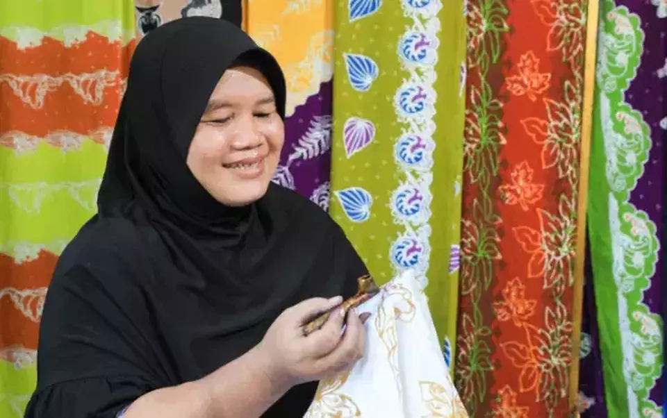 APRIL Group Wins 2024 Upakarti Award for Empowering Local SMEs