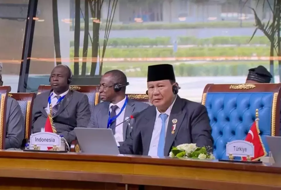 President Prabowo Subianto delivers remarks at the special session of the 11th Developing Eight (D-8) Summit at the Presidential Palace of the New Administrative Capital, Cairo, Egypt, on Thursday, Dec. 19, 2024. (Presidential Secretariat Office)