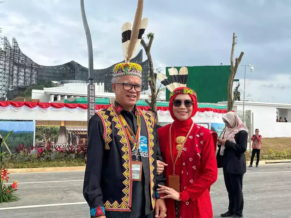 The Chairman of the East Kalimantan Dayak Federation (PDKT), Syaharie Jaang, and his wife visited the National Capital City (IKN) on August 17