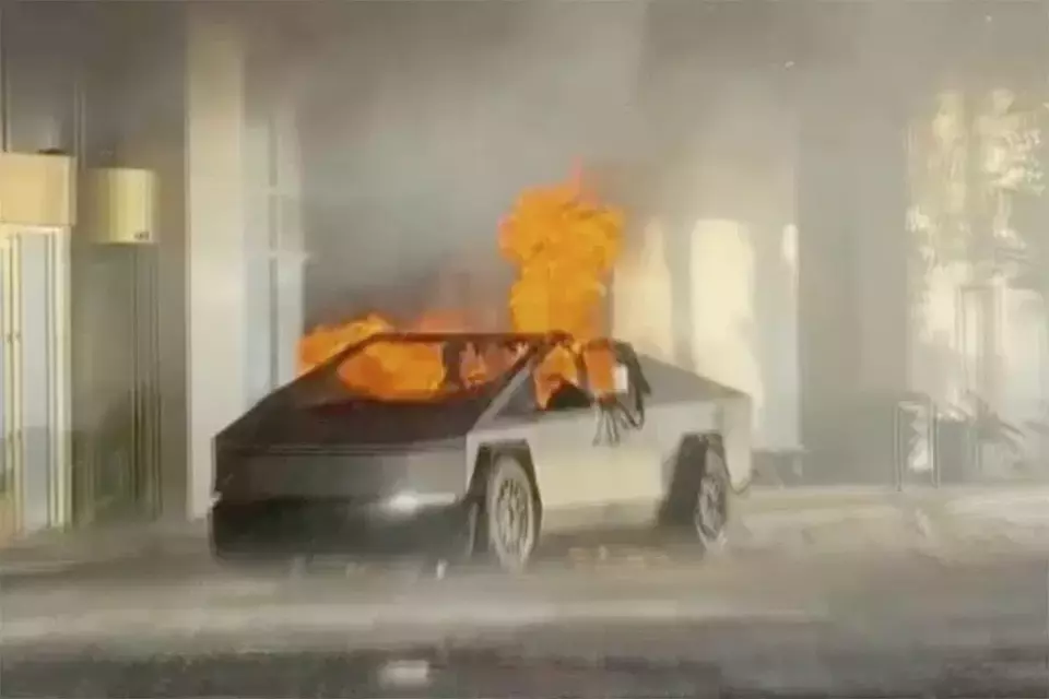 This image provided by Alcides Antunes shows a Tesla Cybertruck that exploded outside President-elect Donald Trump s Las Vegas hotel early Wednesday, Jan. 1, 2025. (Alcides Antunes via AP)