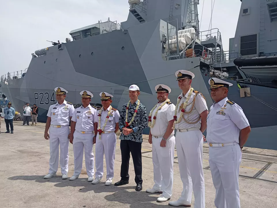 UK Can Help Indonesia Adopt Green Defense Tech as HMS Spey Docks in Jakarta
