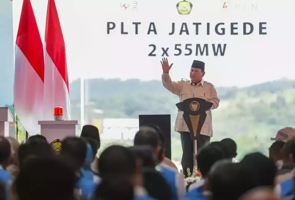 President Prabowo Subianto inaugurates electricity projects in 18 provinces at the Jatigede Hydroelectric Power Plant in Sumedang, West Java, on Monday, Jan. 20, 2025. (Beritasatu.com/Aep)