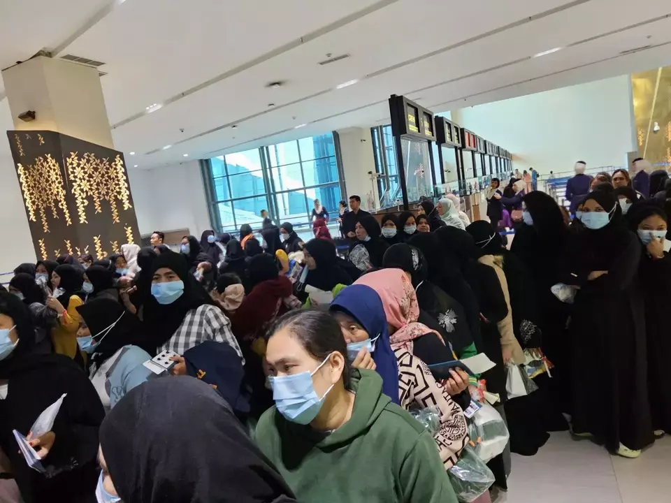 The government repatriates 146 Indonesian nationals from Saudi Arabia at Soekarno-Hatta International Airport in Banten on Jan. 24, 2025. (Photo Courtesy of Foreign Affairs Ministry)