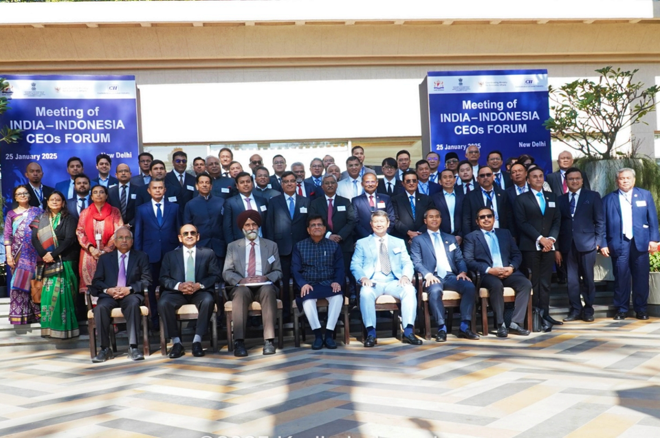 Chairman of the Indonesian Chamber of Commerce and Industry (Kadin) Anindya Novyan Bakrie, along with Chairman of the Confederation of Indian Industry (CII) Ajay Shriram, during the India-Indonesia CEOs Forum and India-Indonesia Business Roundtable on Saturday, January 25, 2025. (Handout)