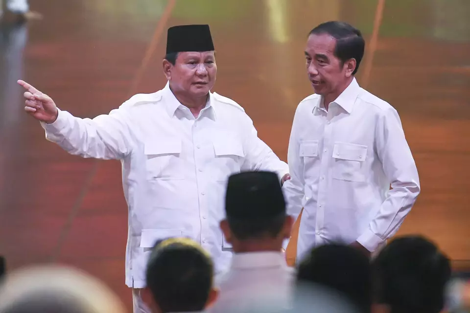 President and Gerindra Chairman Prabowo Subianto (left) and Former President Joko "Jokowi" Widodo attend Gerindra