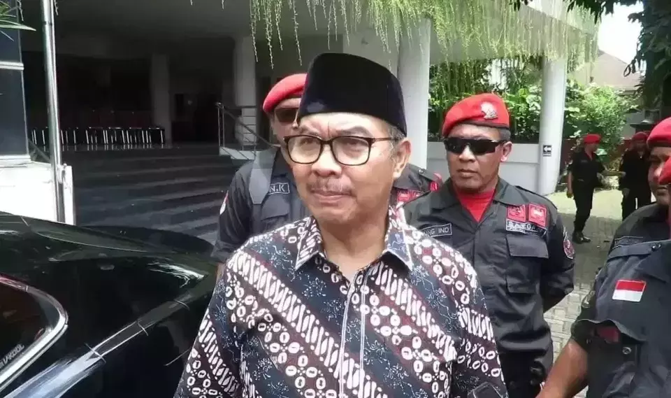 Yogyakarta Mayor Hasto Wardoyo speaks to reporters in Yogyakarta, Friday, Feb. 21, 2025. (B-Universe Photo/Chandra Adi Nurwidya)