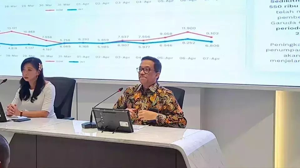 The Commercial Director of Garuda Indonesia, Ade R. Susardi, at the Ministry of SOEs office, Jakarta, Thursday (March 6, 2025). (Beritasatu.com / Bambang Ismoyo)