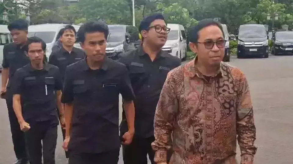 The Pandawara Group visit the Presidential Palace in Jakarta to meet with President Prabowo Subianto on Tuesday (March 11, 2025). (Beritasatu.com/Celvin Moniaga Sipahutar)