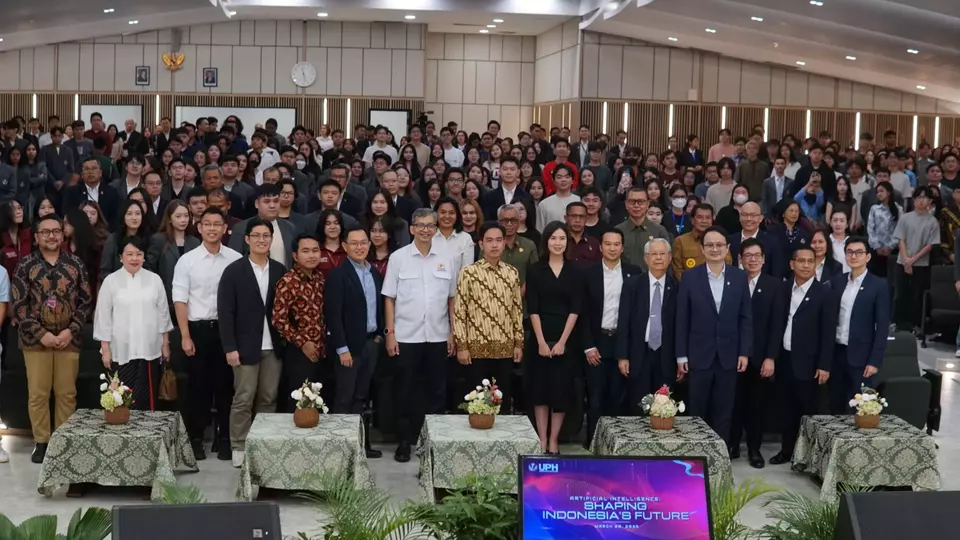 Vice President Gibran Rakabuming Raka visits Pelita Harapan University (UPH) on March 20, 2025.