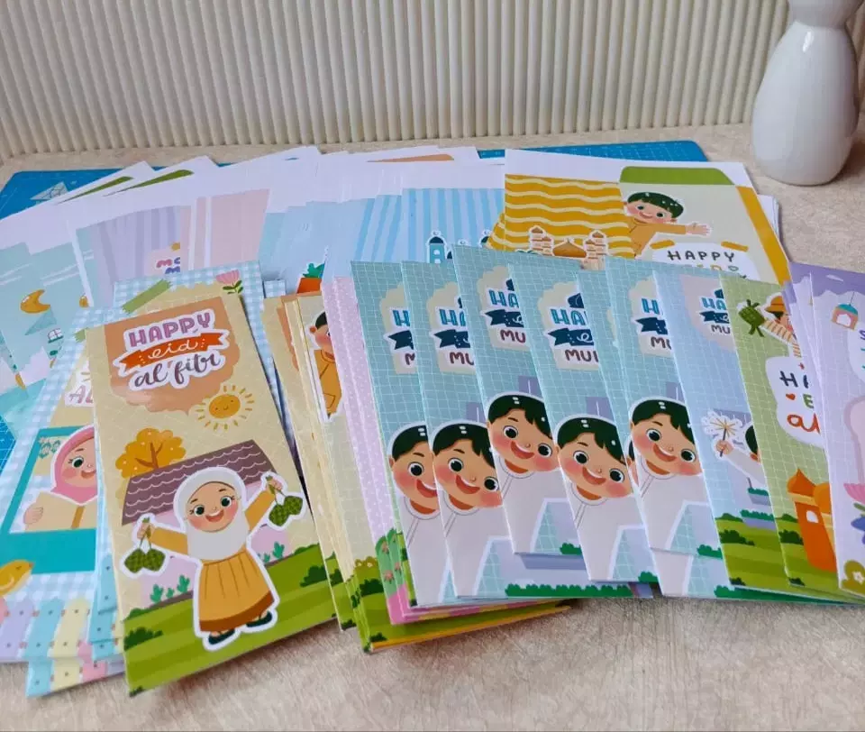 This undated photo shows colorful envelopes for children's Eid money. In Indonesia, children also often get some crisp paper money from their elder relatives and neighbors during Eid. (JG Photo)