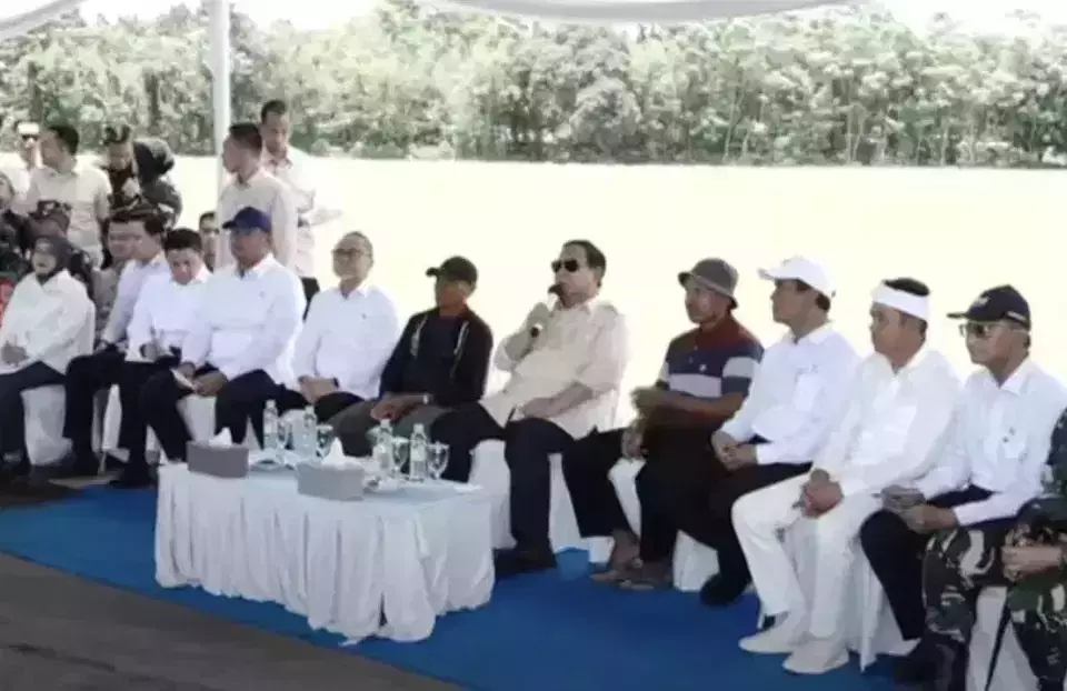 President Prabowo opens the Natyionwide Rice Harvesting Event in Majalengka Regency, West Java, on April 7, 2025. (Beritasatu.com)