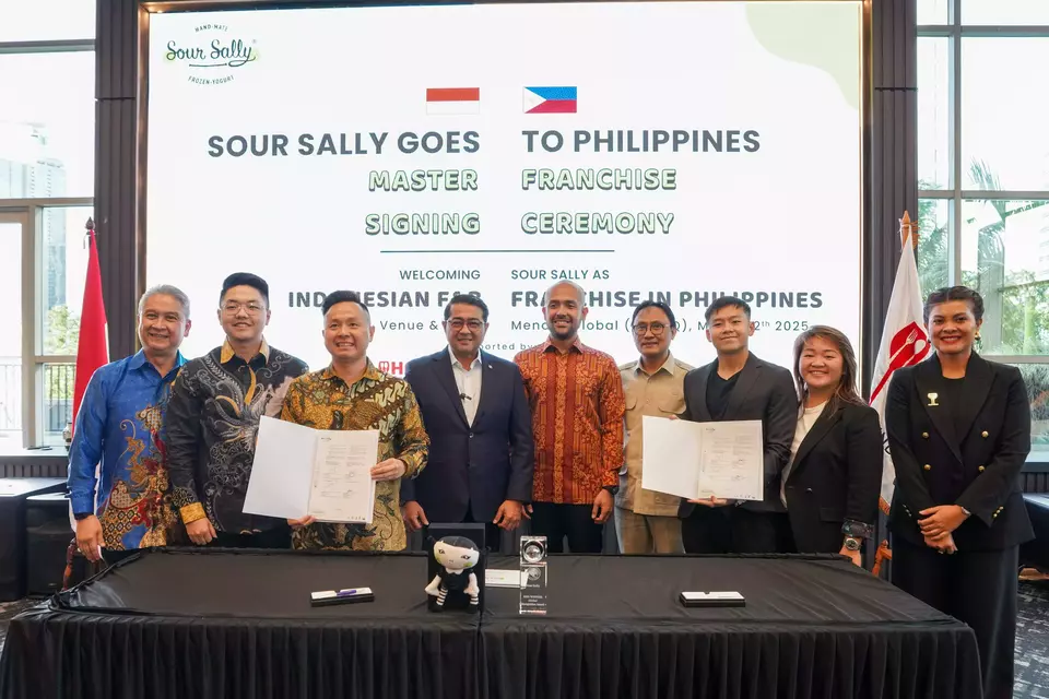 Sour Sally signs a master franchise agreement for its Philippines expansion in Jakarta on March 12, 2025. (Photo Courtesy of Sour Sally)