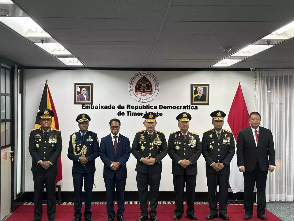 Indonesian National Police Chief Listyo Sigit Prabowo receives the Order of Timor-Leste, while four senior officers are awarded the Medal of Merit for their contributions to bilateral ties, Monday, April 28, 2025. (Handout/Polri)
