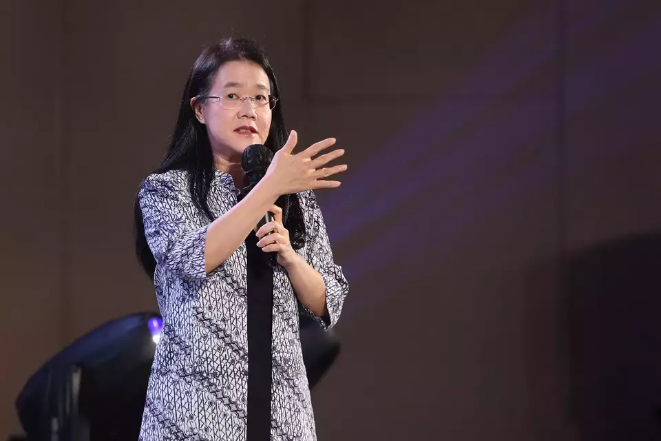 Lili Yan Ing, Secretary General of the International Economic Association, speaks during the Investor Daily Roundtable at the Westin Hotel in Jakarta, Wednesday, April 30, 2025. (B-Universe Photo/David Gita Roza)