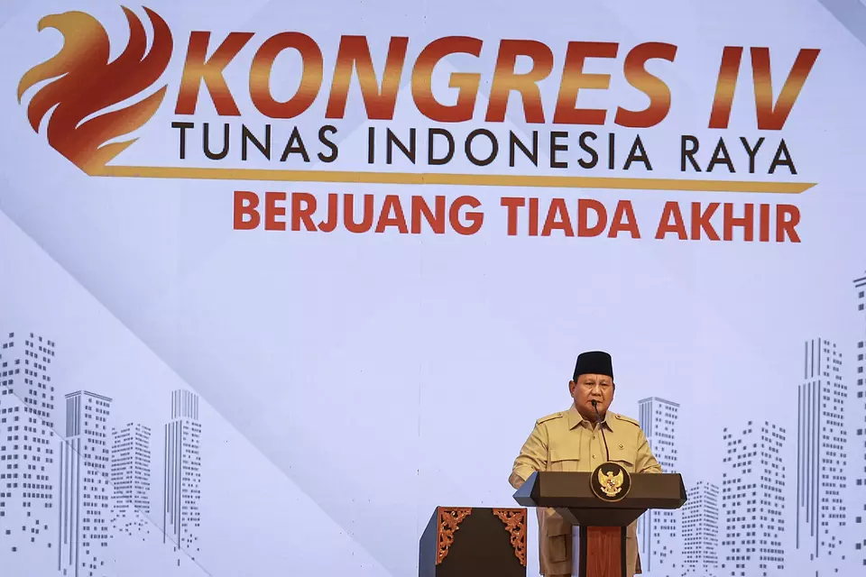 President Prabowo Subianto delivers a speech at the 4th Congress of Tunas Indonesia Raya (Tidar) in Jakarta, Saturday, May 17, 2025. During the event, Rahayu Saraswati Djojohadikusumo was re-elected as Chairwoman of the Tidar Central Executive Board for the 2025-2030 term. (ANTARA FOTO/Dhemas Reviyanto)