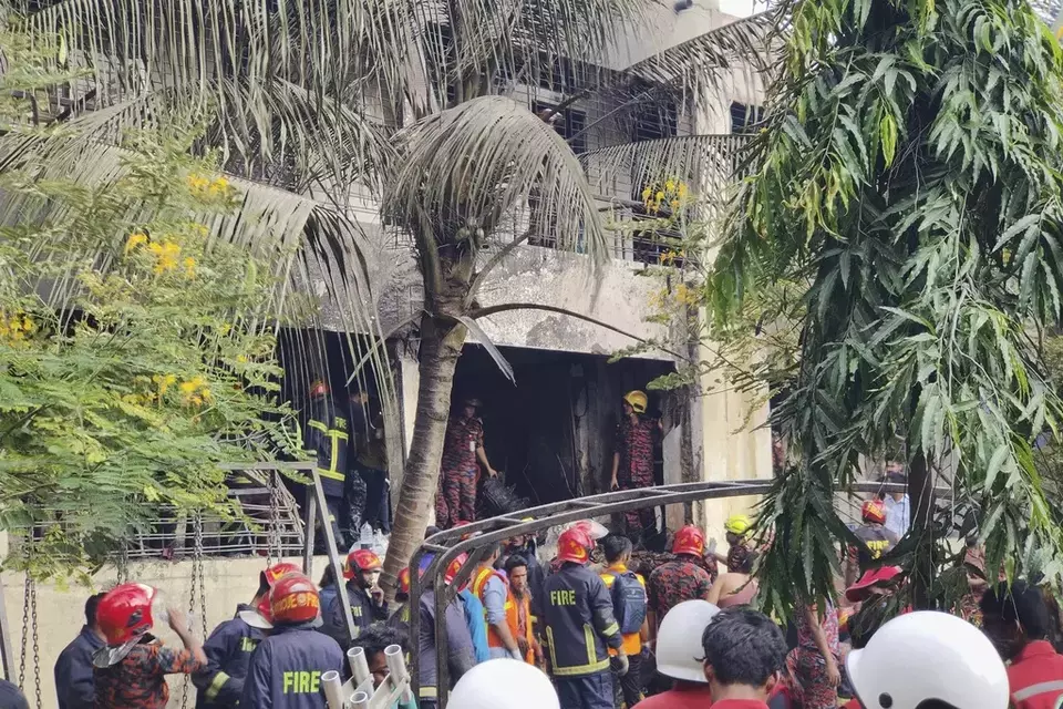 Bangladesh Students Protest after Air Force Jet Crash into School Kills 32