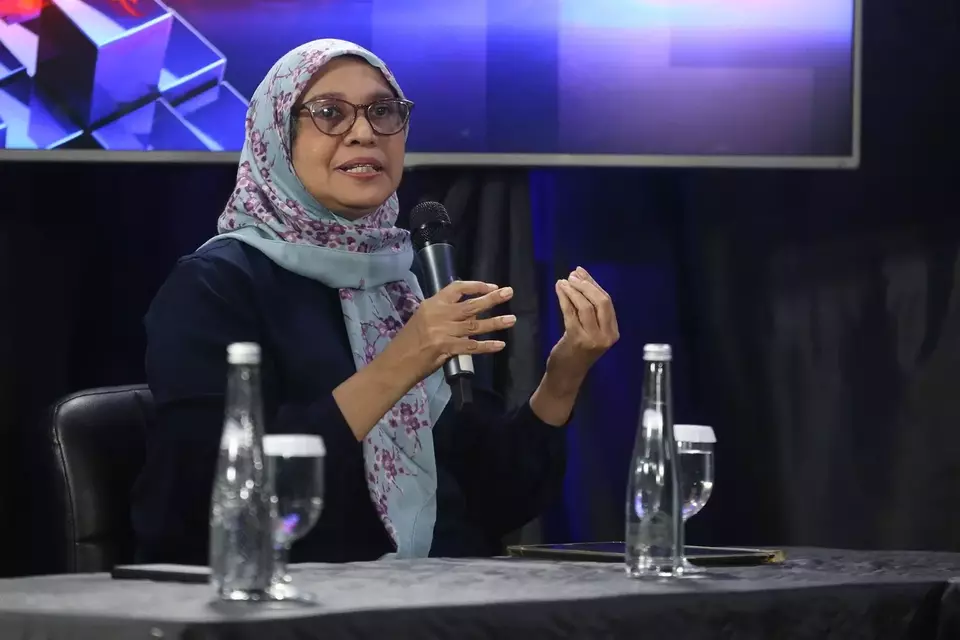 Former Lead Economist for the World Bank's Poverty program in Indonesia Vivi Alatas shares her perspective in an Outlook 2026 group discussion hosted by B-Universe Media Holdings in Tangerang, Wednesday, Jan. 14, 2026. (B-Universe Photo)