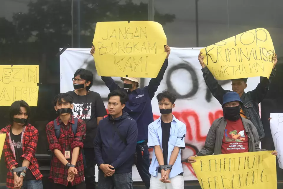 Journalists stage a protest during the 2026 National Press Day commemoration in Banten province, on Monday, Feb. 9, 2026. (Beritasatu.com/Muhammad Fajar Mutaqien)
