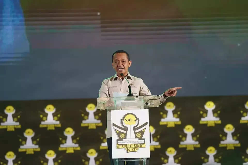 Energy and Mineral Resources Minister Bahlil Lahadalia delivers remarks during the Hipmi Plenary Council session in Makassar, South Sulawesi, on Sunday. (Feb. 15, 2026). (Photo Courtesy of Energy and Mineral Resources Ministry)