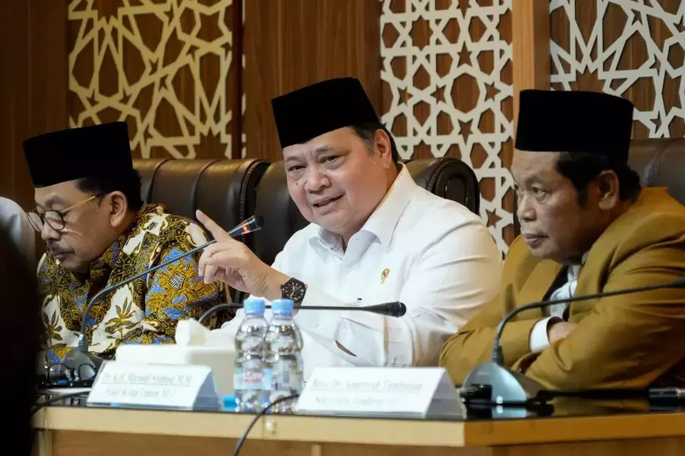Senior economic minister Airlangga Hartarto holds a meeting with the Indonesian Ulema Council (MUI) in Jakarta on March 3, 2026. (Photo Courtesy of Coordinating Ministry for Economic Affairs)