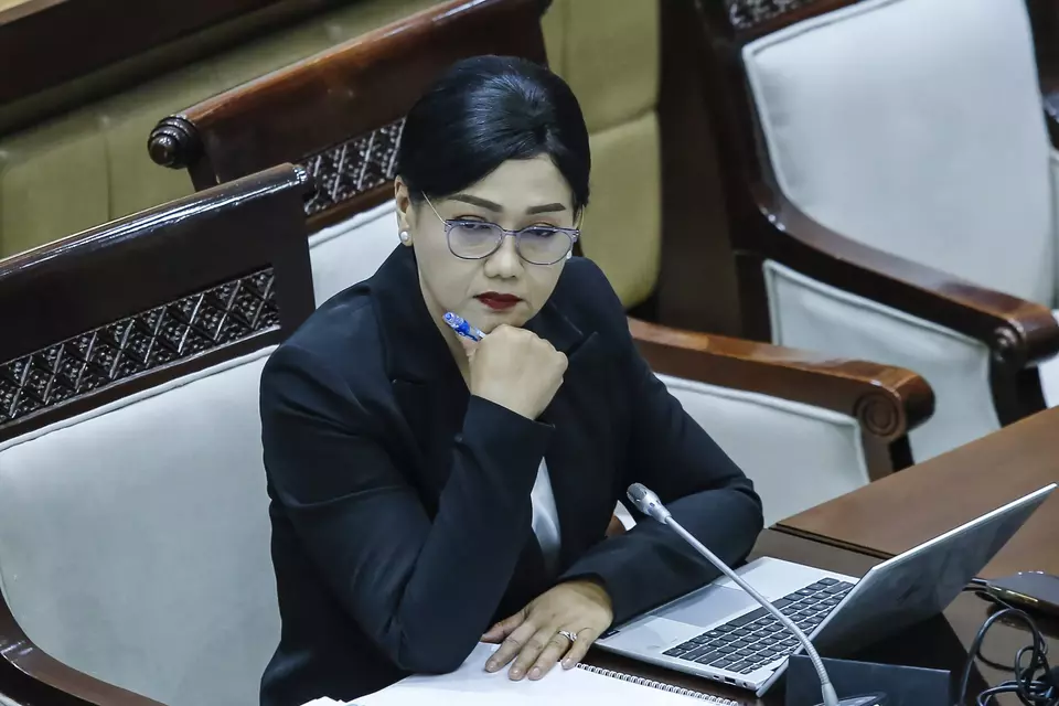 Friderica Widyasari Dewi attends a confirmation hearing of her nomination as the head of the Financial Services Authority (OJK) at the parliament building in Jakarta, Wednesday, March 11, 2026. (Antara Photo/Asprilla Dwi Adha)