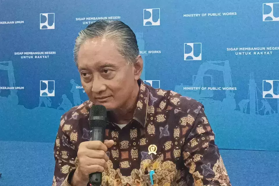 Public Works Minister Dody Hanggodo speaks at an event in Jakarta. (B Universe Photo/Erfan Maruf)
