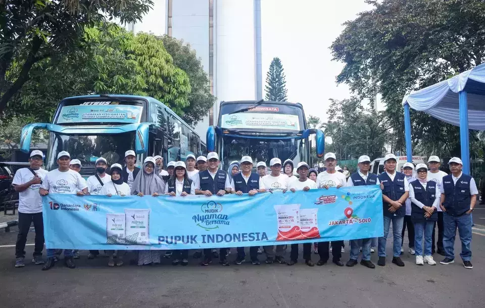 Participants gather during the launch of the “Mudik Nyaman Bersama Pupuk Indonesia” initiative in Jakarta on Mar. 17–18, 2026, as part of the BUMN Free Mudik program sending travelers to various regions across Indonesia. (Photo Courtesy: Pupuk Indonesia)