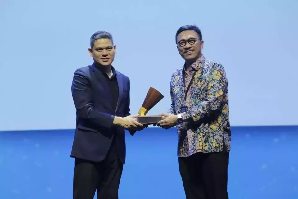 Pupuk Indonesia receives the 2026 WOW Brand Award on April 17, 2026. (Photo Courtesy of Pupuk Indonesia)