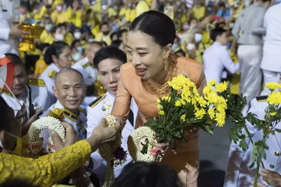 FILE - Thai Princess Bajrakitiyabha Mahidol shakes hands while meeting supporters in Bangkok, Thailand, Nov. 1, 2020. (AP Photo/Wason Wanichakorn, File)