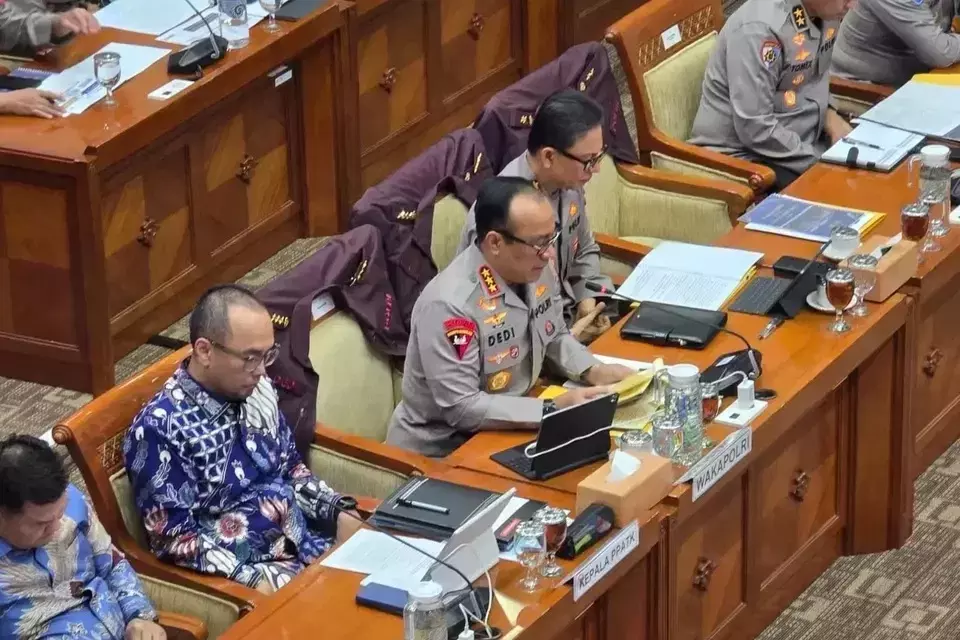 Deputy National Police Chief Commissioner General Dedi Prasetyo attends a hearing between the National Police and House of Representatives Commission III at the parliamentary complex in Senayan, Jakarta, on Wednesday, June 17, 2026. (B-Universe Photo/Ilham Oktafian)