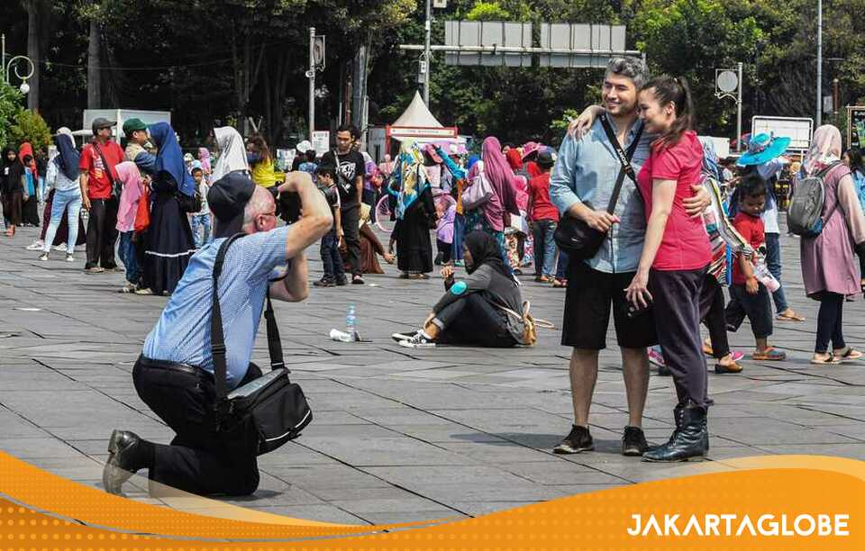 Jokowi Promises 30 Percent Discount for Foreign Tourists