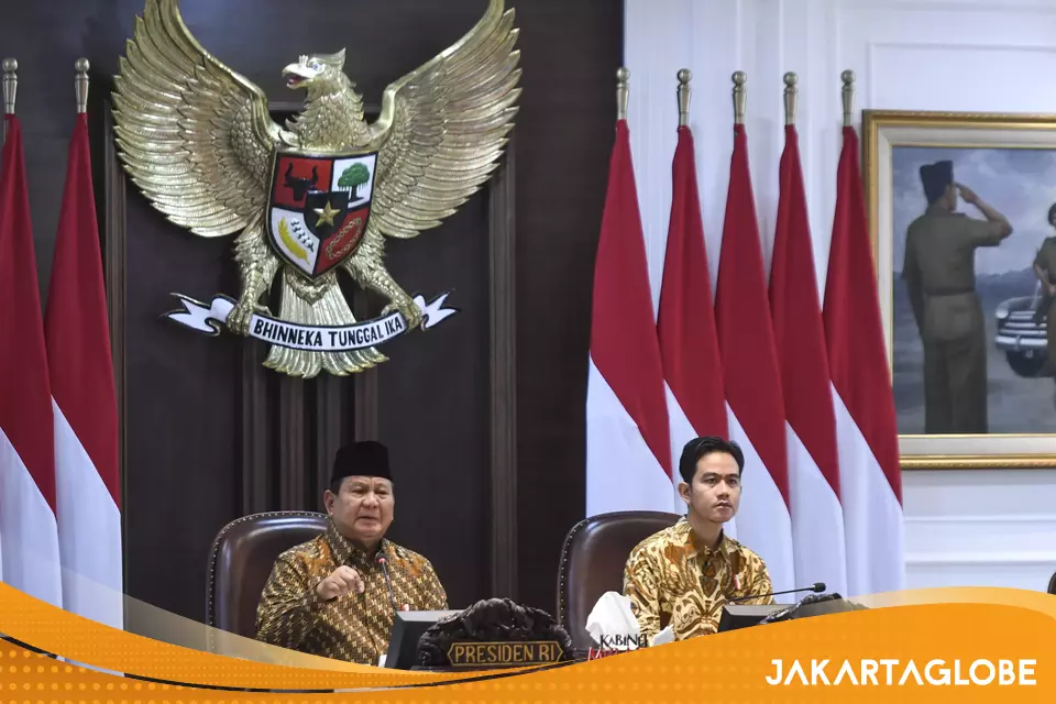 Prabowo Urges Crackdown on Online Gambling, Drugs in First Cabinet Meeting